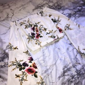 Off the Shoulder Floral Crop Top